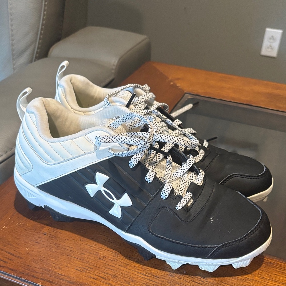 Under Armour Kids Black and White Sneakers